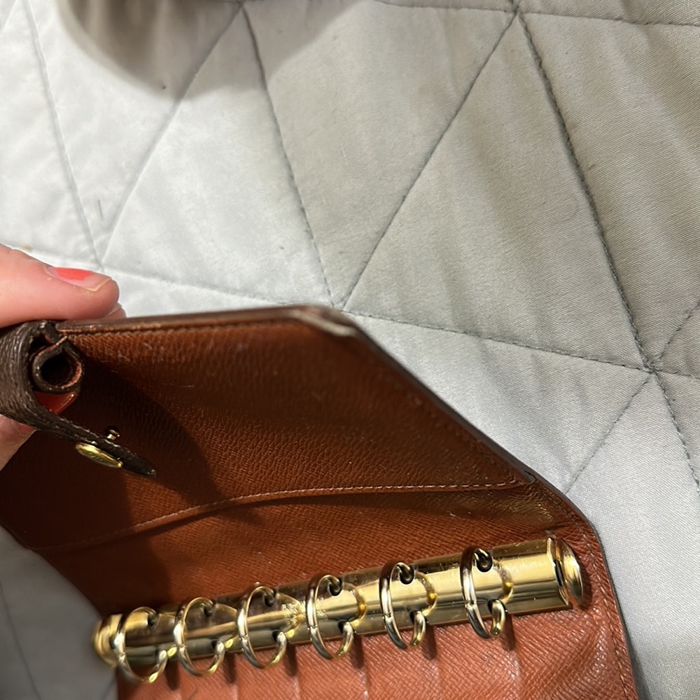 Louis Vuitton Small Ring Agenda Cover - Picture 4 of 7